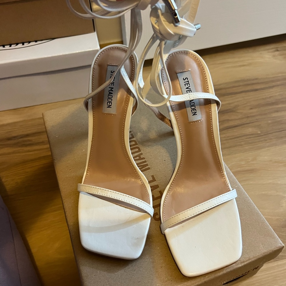 Steve Madden White Minimalist Heels